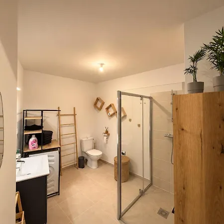 Joly - 2 - Rdc - A Deux Pas De La Apartment *